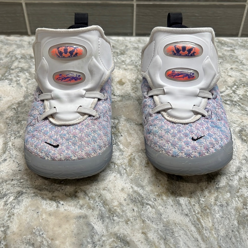 Nike LeBron 18 TD Graffiti